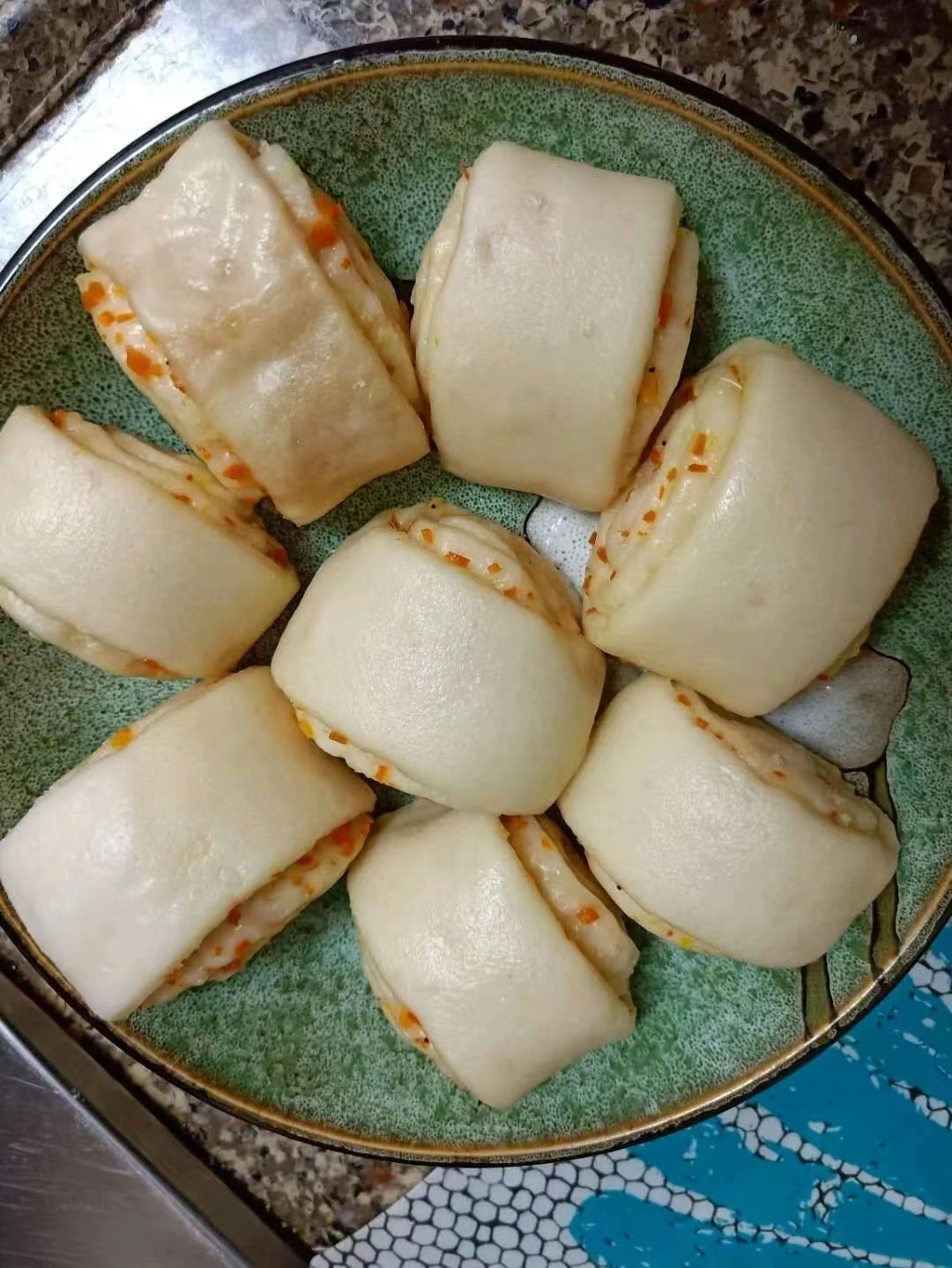 家务阿姨的工作重要吗?(家务阿姨的工作为生活增添色彩)